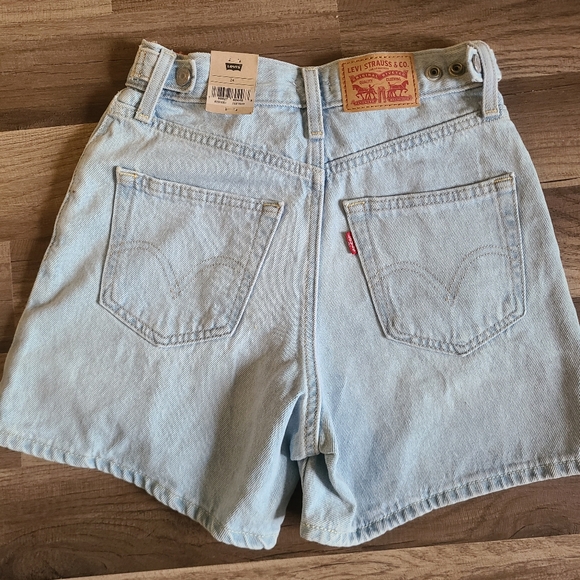 LEVI'S Light Blue Denim Cinch Mid-Thigh Shorts - Picture 3 of 4